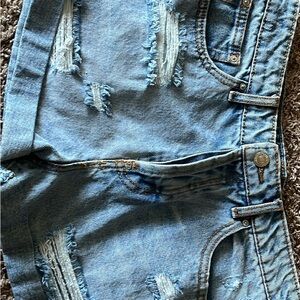 Forever 21 light denim shorts size 2/4